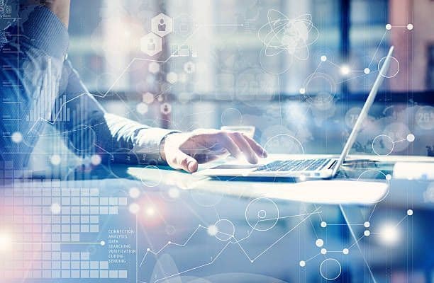 How to Choose the Right Web Development Company in 2026: An 8-Point Evaluation Framework